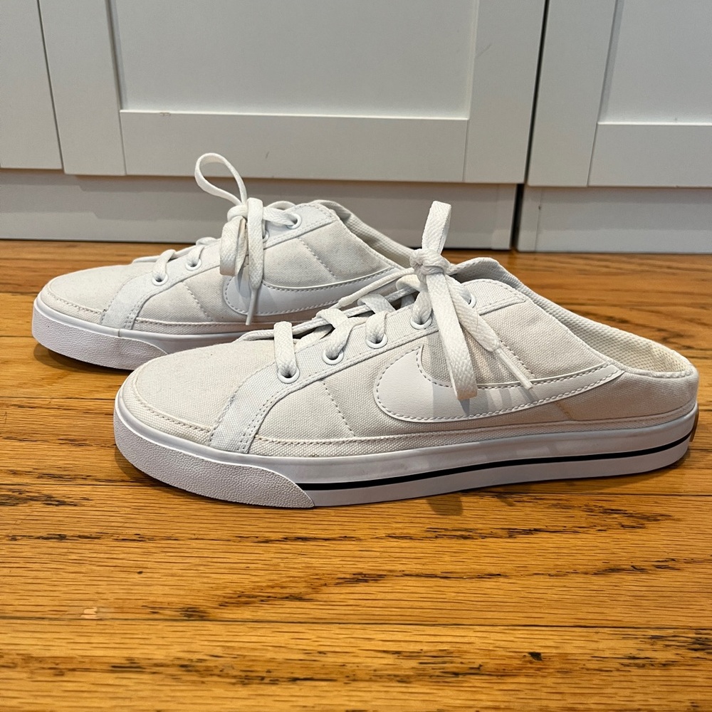 Nike Court Legacy Mule White Lace-Up Sneakers
